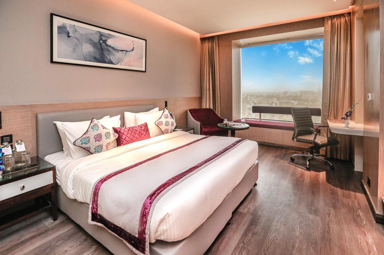 Regenta Place Verka Амритсар Екстериор снимка